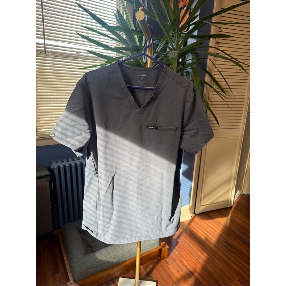 JAANUU MENS SCRUB TOP MEDIUM